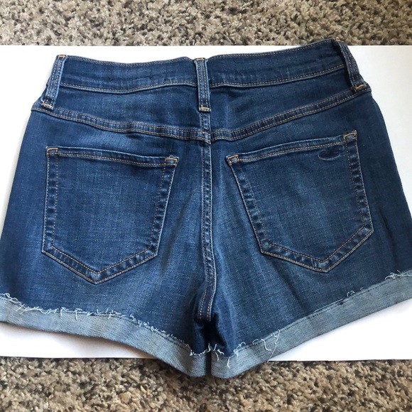 Shorts - Picture 2 of 5